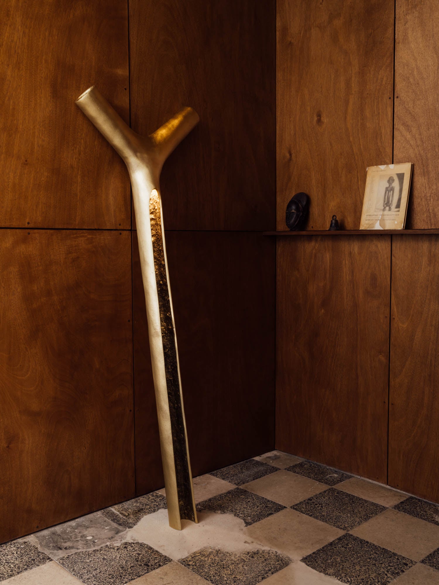 lamp in the shape of a Y