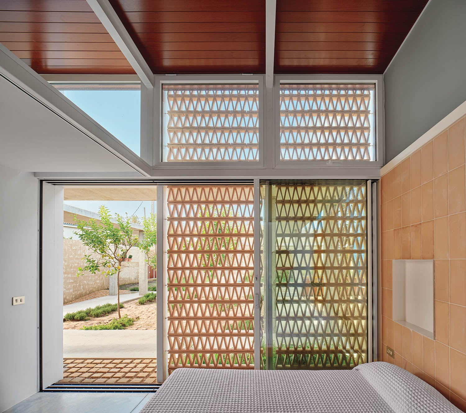 focus on screen doors